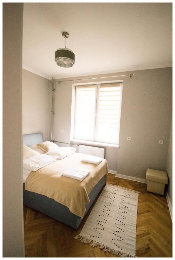Color 24 Apartament III ستالوفا فولا المظهر الخارجي الصورة
