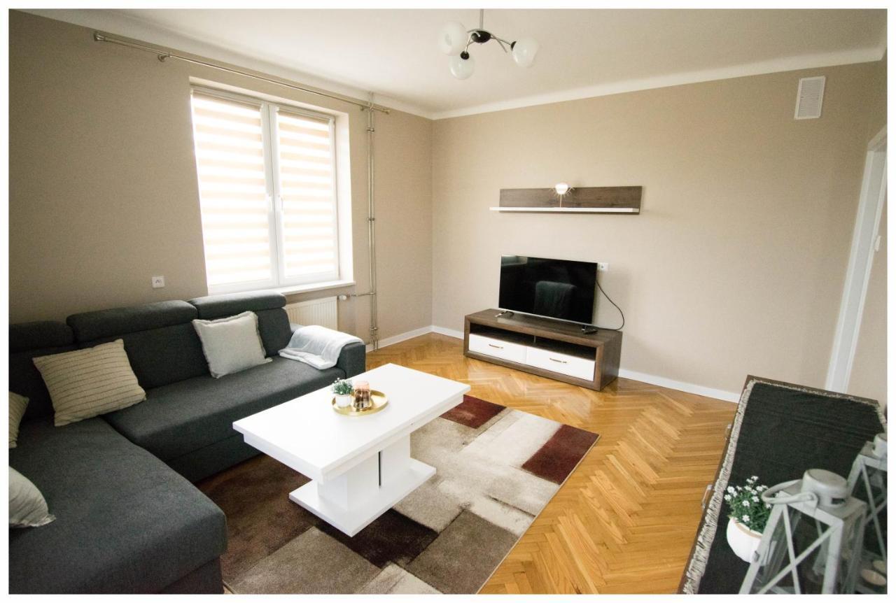 Color 24 Apartament III ستالوفا فولا المظهر الخارجي الصورة