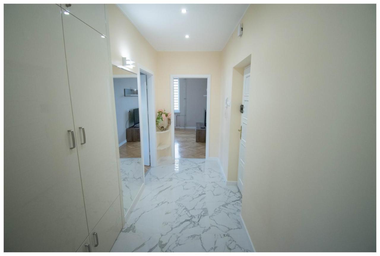 Color 24 Apartament III ستالوفا فولا المظهر الخارجي الصورة